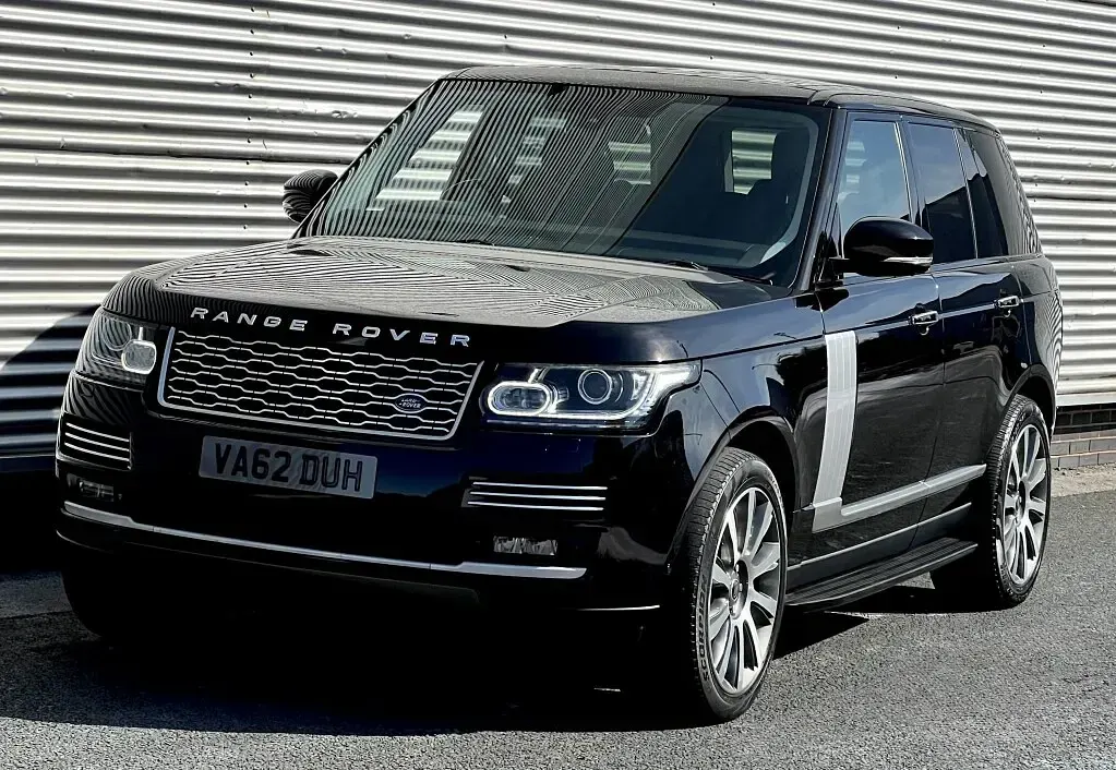 Used Land Rover Range Rover Vogue SE 306 HP (225 kW) 2013 Black SUV