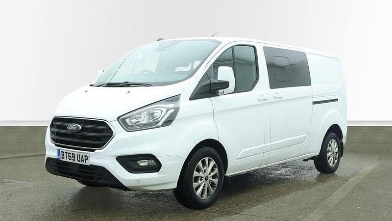 Used Ford Transit Custom Limited 130 HP (95 kW) 2019 White Van