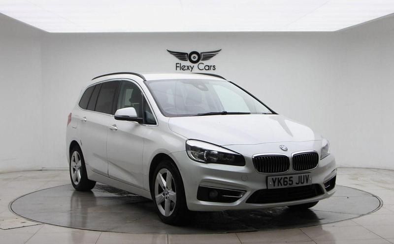 White Used 2015 BMW 220 Luxury Line Estate | £9,800 (Good price) - Image 1/4