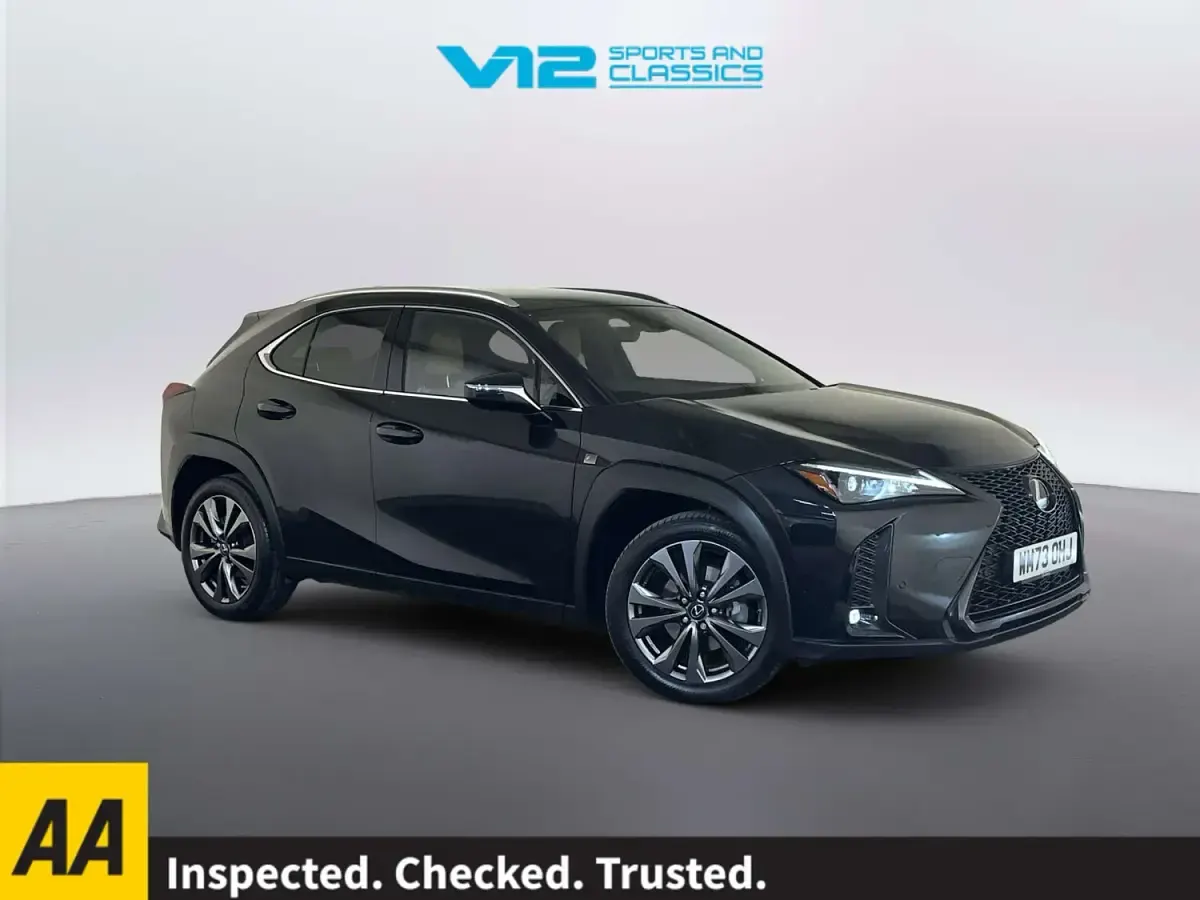Usado Lexus UX 250h Sport Design Packet 184 HP (135 kW) 2023 SUV