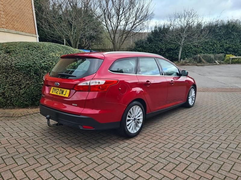 Used Ford Focus Titanium 2012 Red Estate