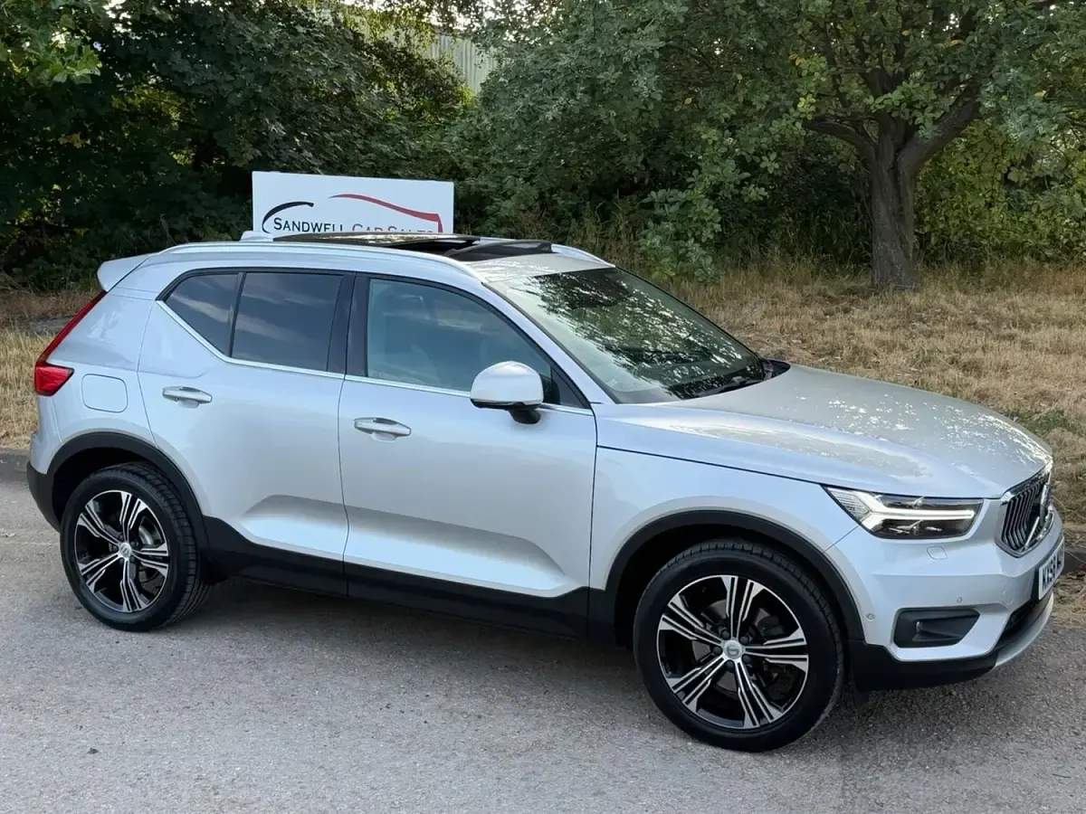 Used Volvo XC40 Inscription 2018 Silver SUV