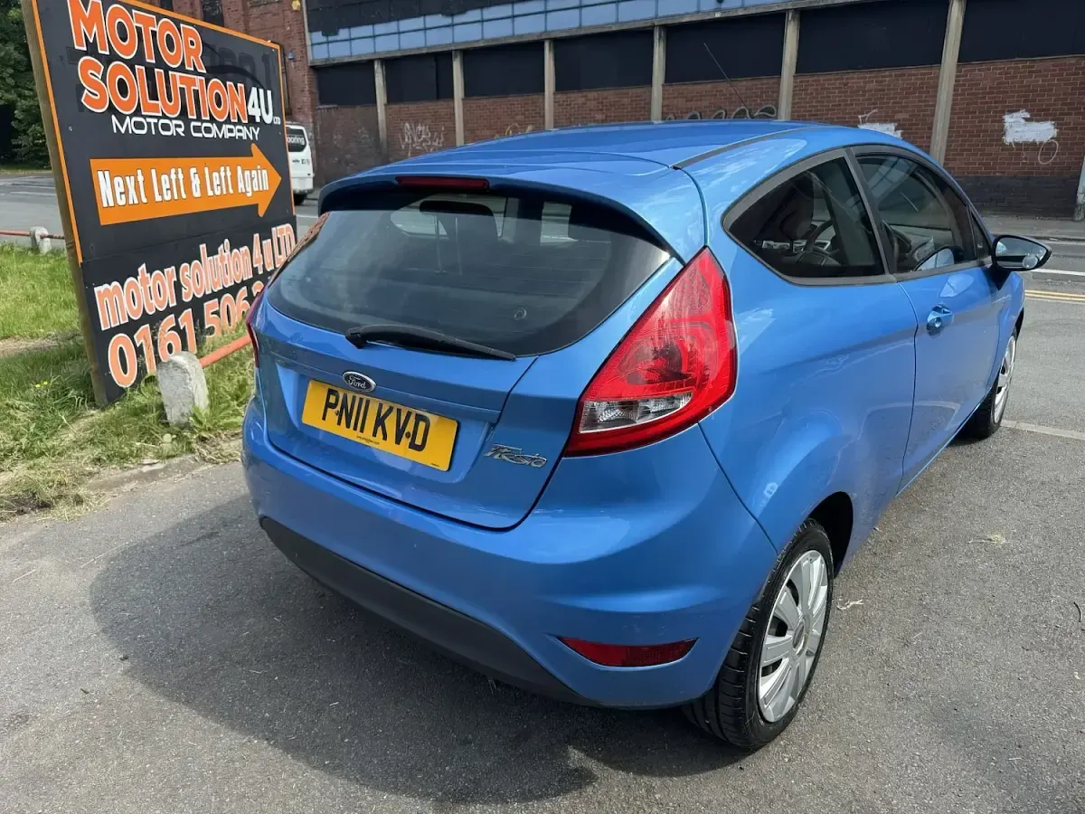 Used Ford Fiesta 82 HP (60 kW) 2011 Blue Hatchback