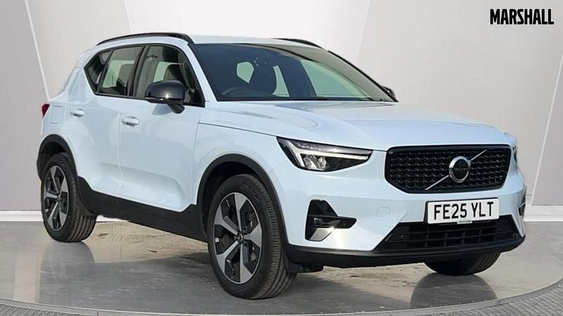 Blue Used 2025 Volvo XC40 Plus SUV | £31,164 (Fair price) - Image 1/4