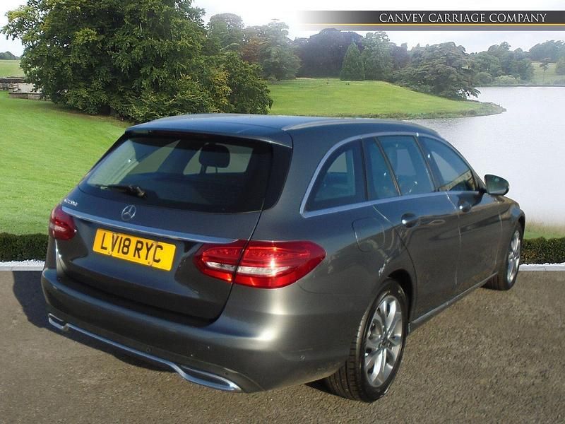 Used Mercedes C220 170 HP (125 kW) 2018 Grey Estate
