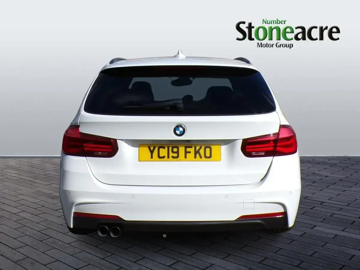 Usado BMW 320 M Sport 187 CV (137 kW) 2019 Blanco Familiar