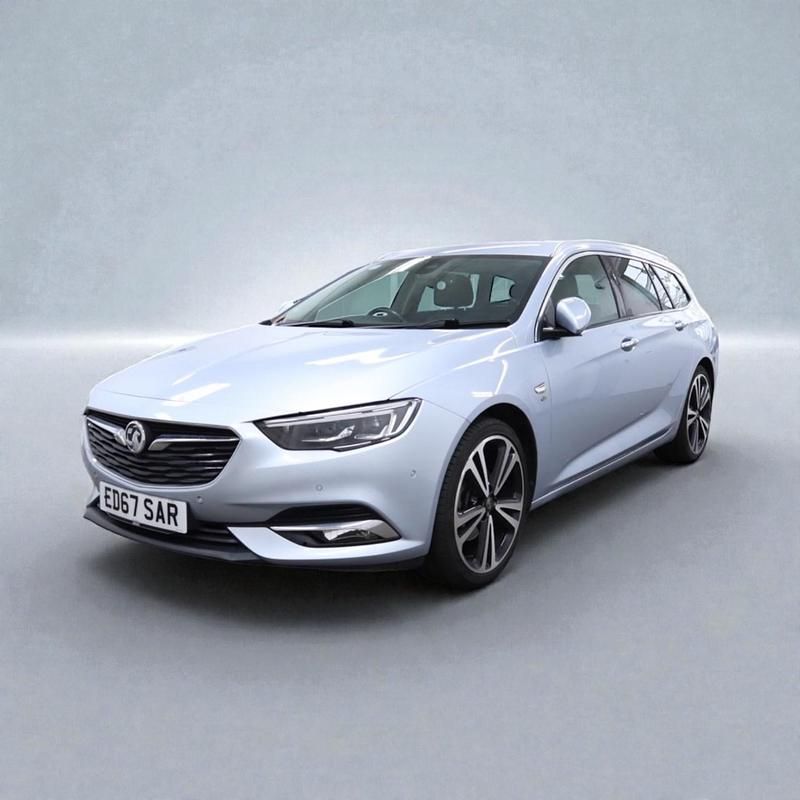 Used Vauxhall Insignia Elite 170 HP (125 kW) 2017 Silver Estate