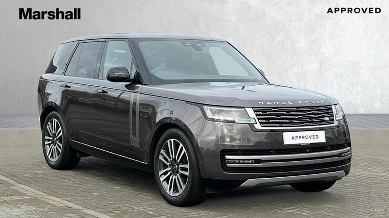 Premium metallic charente grey Used 2023 Land Rover Range Rover SE SUV | £77,732 (Super price) - Image 1/4