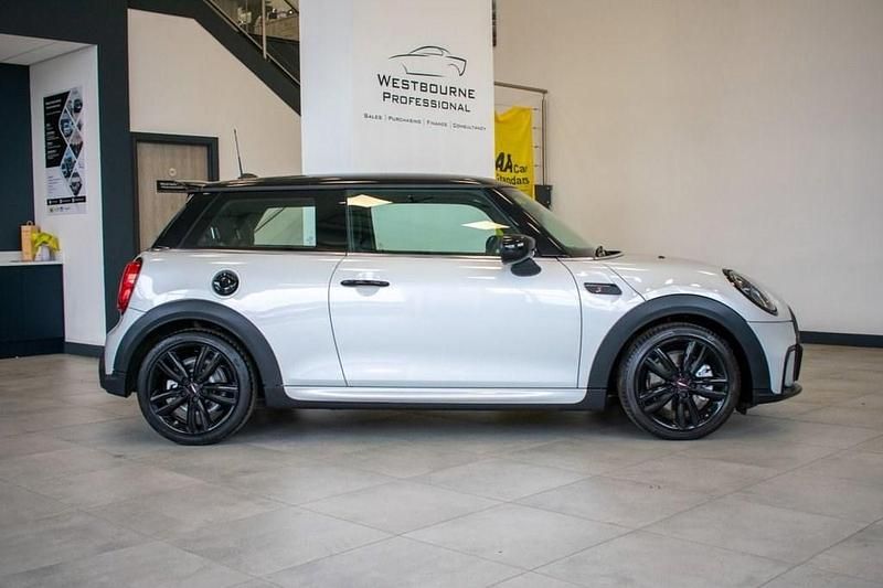 Used Mini Cooper S Sport 178 HP (130 kW) 2021 Silver Hatchback