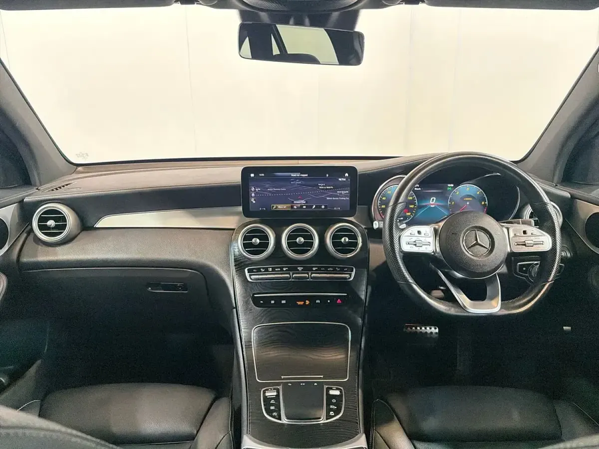 Used Mercedes GLC220 AMG line 2022 Black SUV