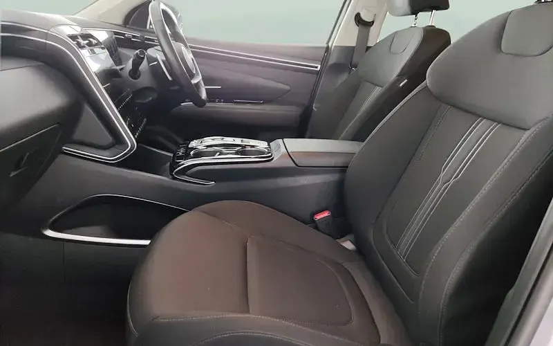 Gebraucht Hyundai Tucson SE 230 PS (169 kW) 2023 Silber SUV