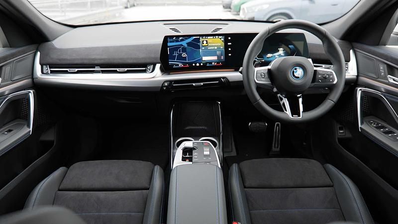 Used BMW iX2 M Sport 227 kW (309 HP) 2025 White SUV