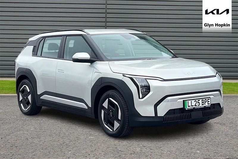 Silver New 2025 Kia EV3 Air SUV | £29,795 (Super price) - Image 1/4