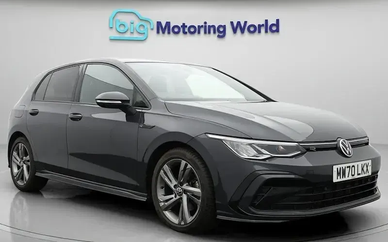 Used VW Golf VIII R-line 150 HP (110 kW) 2024 Hatchback