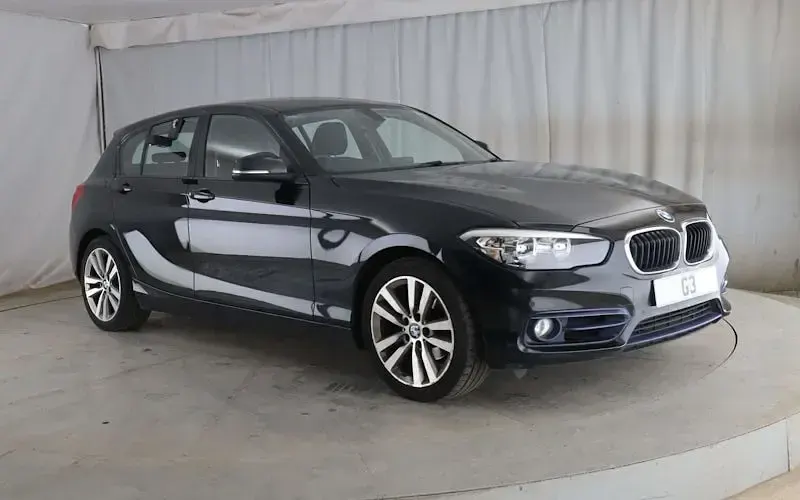Używany BMW 118 Sport Line 136 KM (100 kW) 2018 Hatchback