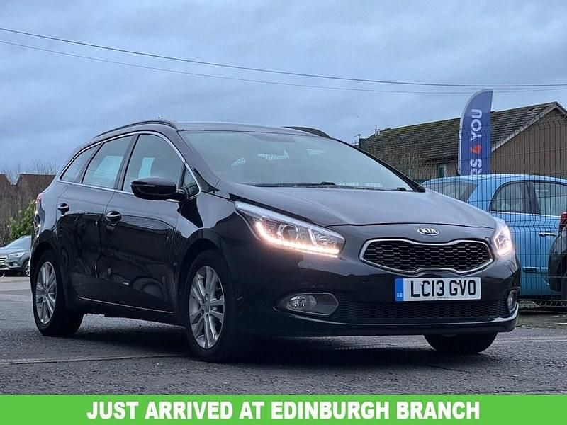 Black Used 2013 Kia Ceed Hatchback | £5,495 (Fair price) - Image 1/4