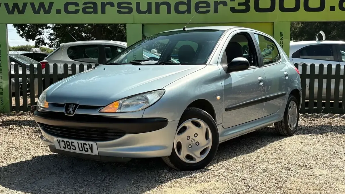Used Peugeot 206 60 HP (44 kW) 2001 Silver Hatchback
