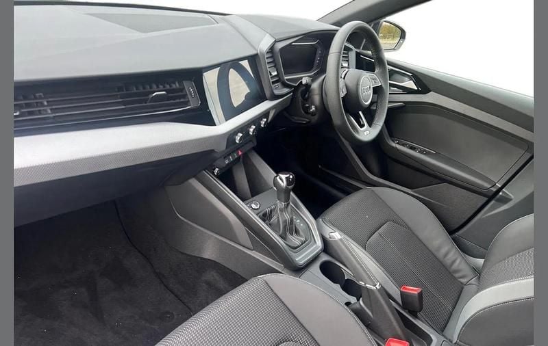 Begagnad Audi A1 S-Line 114 HK (83 kW) 2025 Blå SUV
