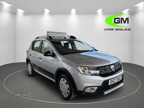 Grey Used 2019 Dacia Sandero Stepway Hatchback | £5,995 (Good price) - Image 1/4