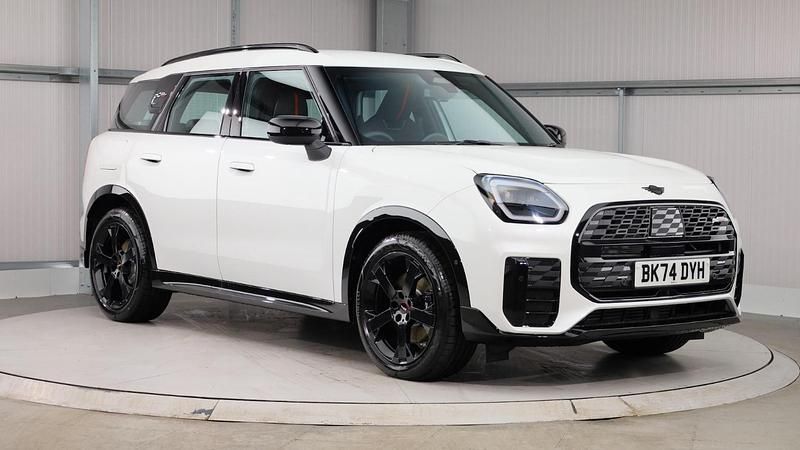White Used 2024 Mini Countryman SUV | £32,000 (Fair price) - Image 1/4