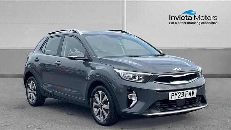 Used Kia Stonic 99 HP (72 kW) 2023 Grey SUV