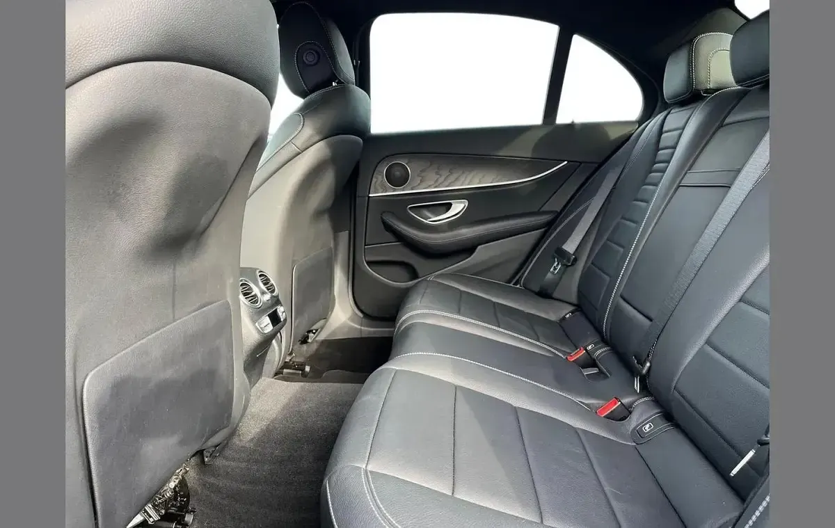 Used Mercedes E200 AMG line 194 HP (142 kW) 2022 Blue Sedan
