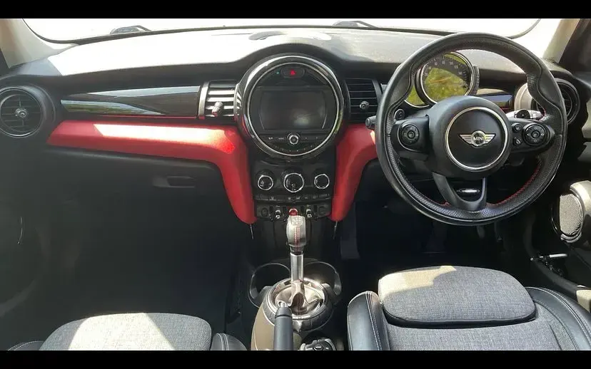 Used Mini Cooper S Hatch 192 HP (141 kW) 2016 Black Hatchback