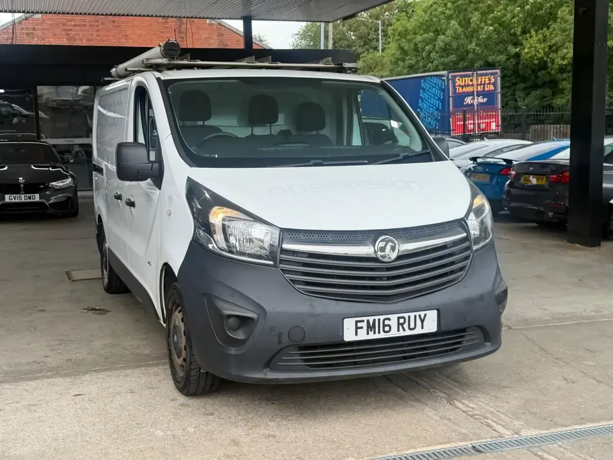 Used Vauxhall Vivaro S 2016 White