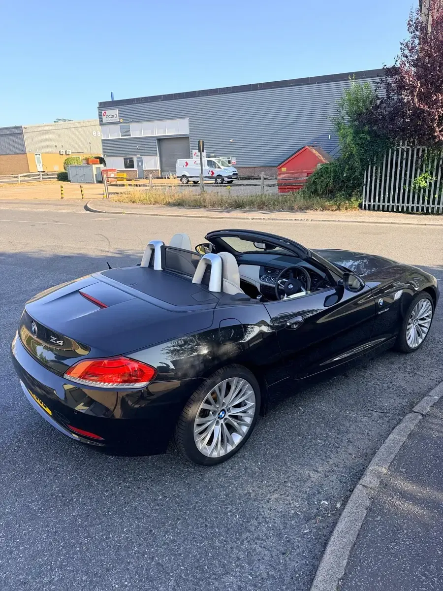 Used BMW Z4 204 HP (150 kW) 2010 Black Cabriolet