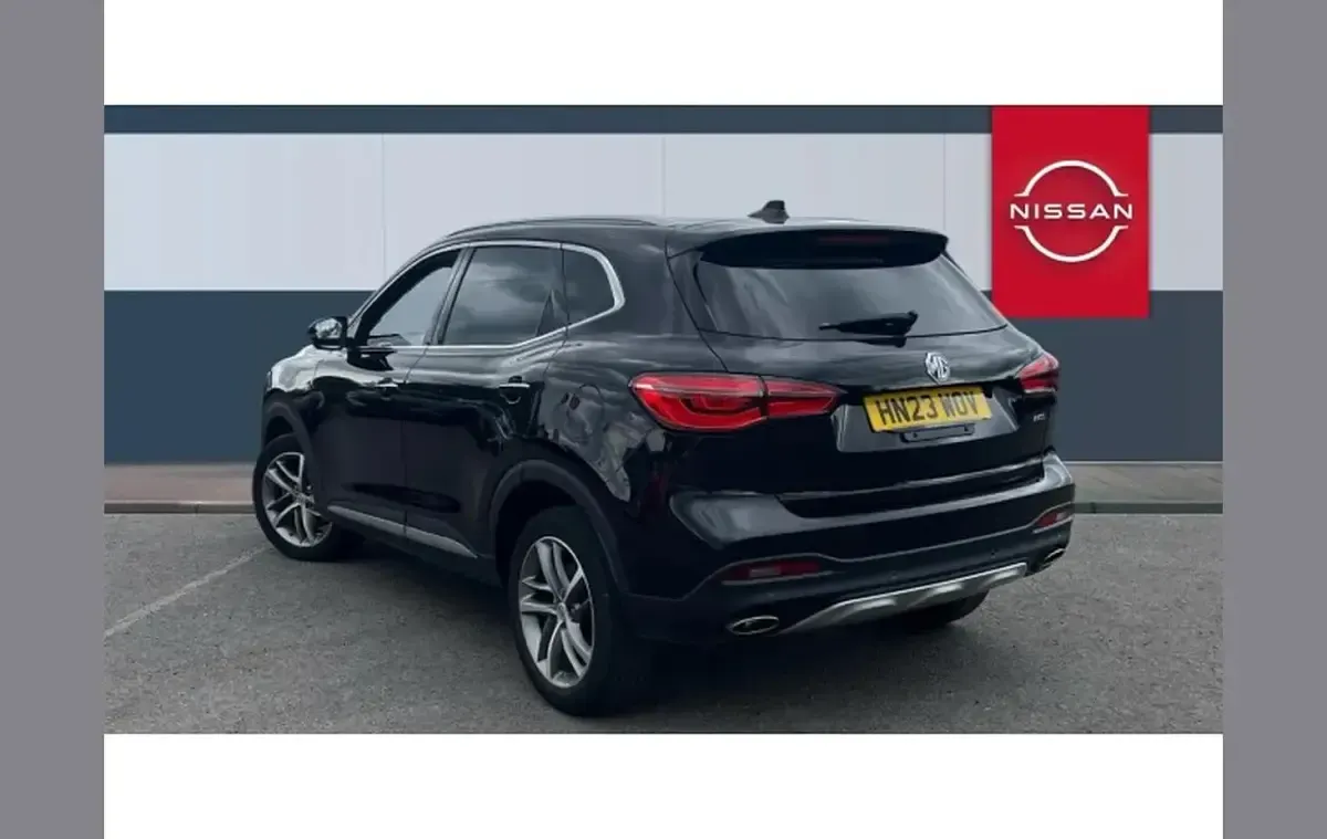 Used MG HS Exclusive 162 HP (119 kW) 2023 Black SUV