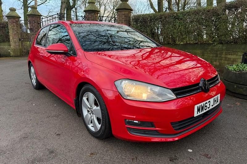Red Used 2013 VW Golf VII SE Hatchback | £6,950 (Fair price) - Image 1/1