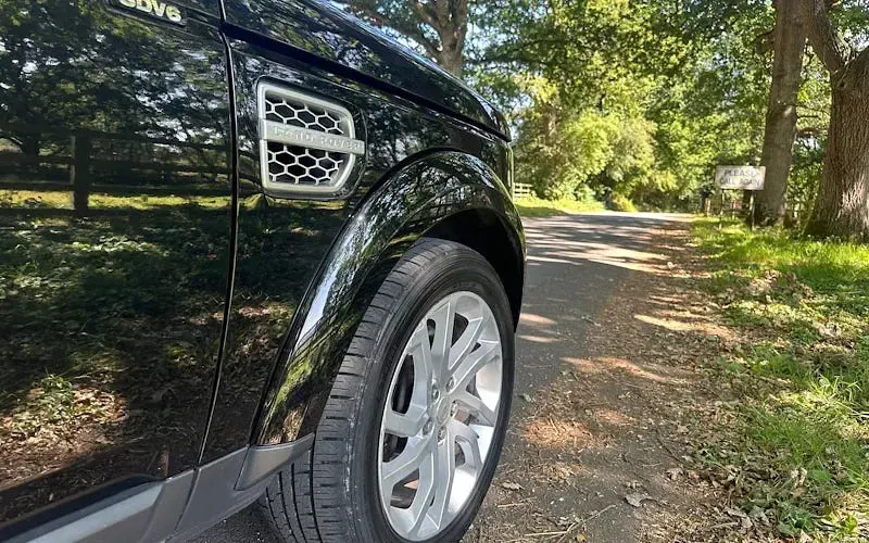 Used Land Rover Discovery HSE 256 HP (188 kW) 2014 Black SUV