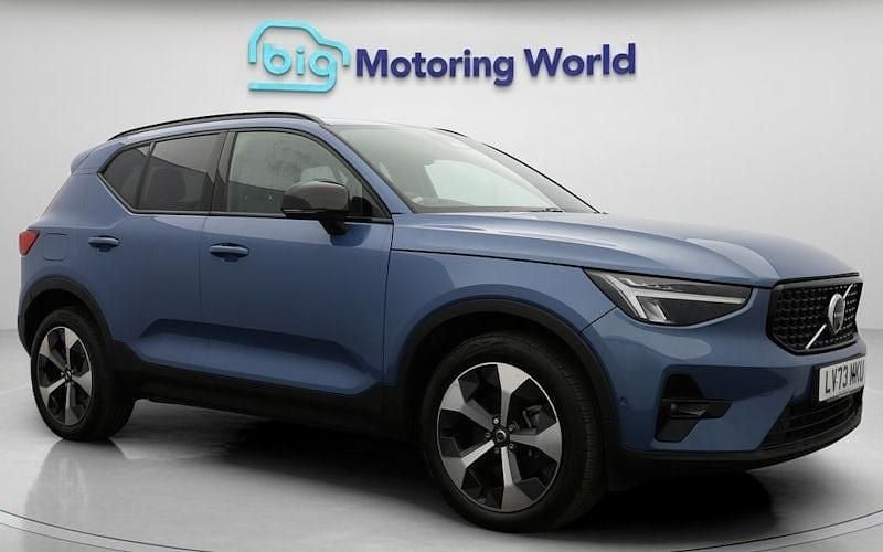 Used 2026 Volvo XC40 Plus SUV | £30,300 (Fair price) - Image 1/4