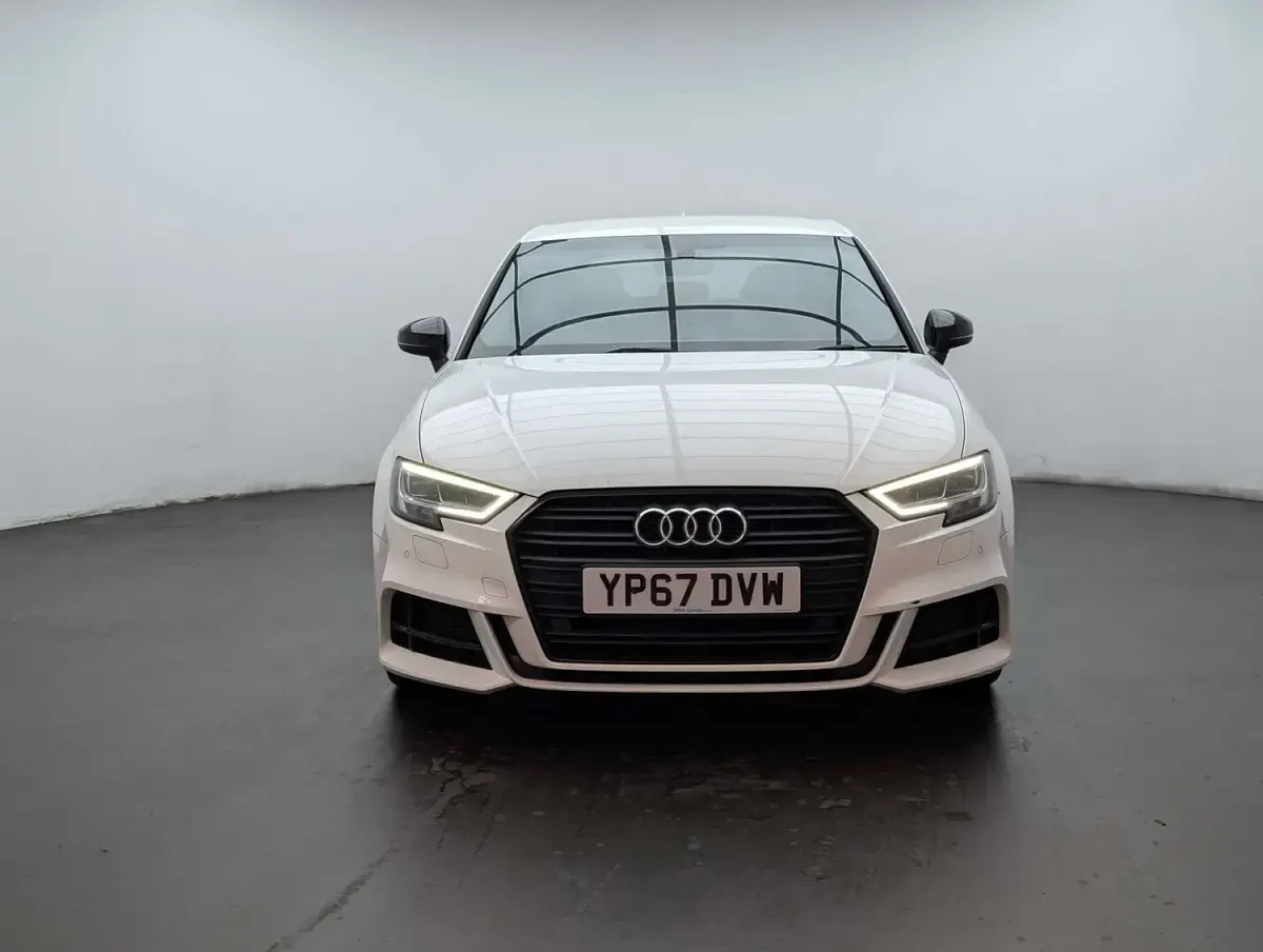 Used Audi A3 Black Edition 150 HP (110 kW) 2017 White Hatchback