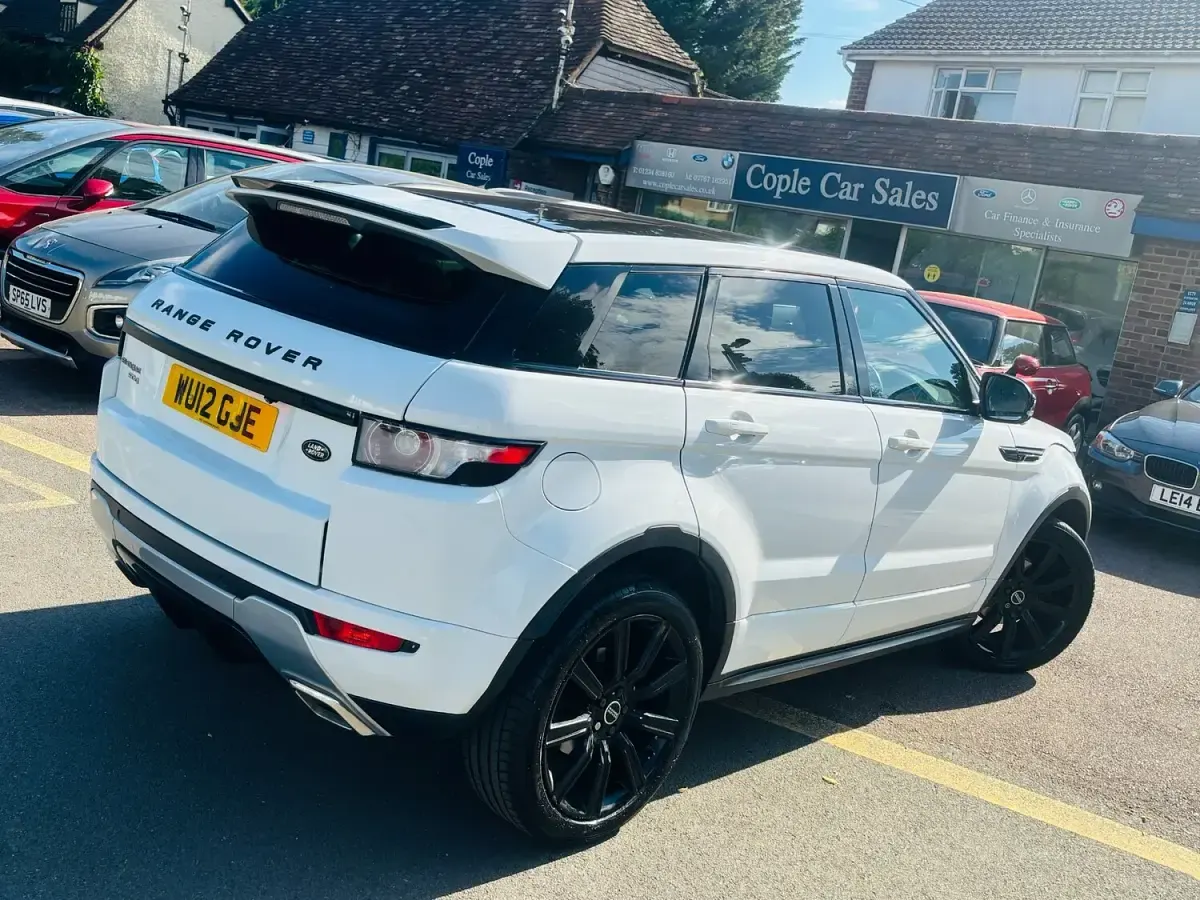 Used Land Rover Range Rover evoque Dynamic 2012 White SUV