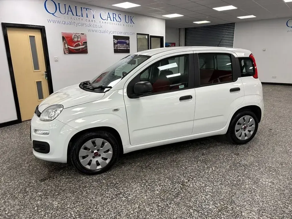 Gebraucht Fiat Panda Pop 69 PS (50 kW) 2016 Weiß Kleinwagen