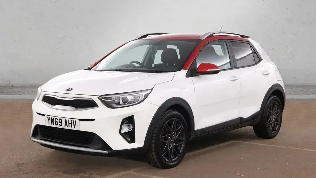 Used Kia Stonic 118 HP (86 kW) 2020 White SUV