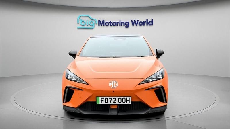 Used MG MG4 EV Trophy 319 kW (435 HP) 2022 Orange Hatchback