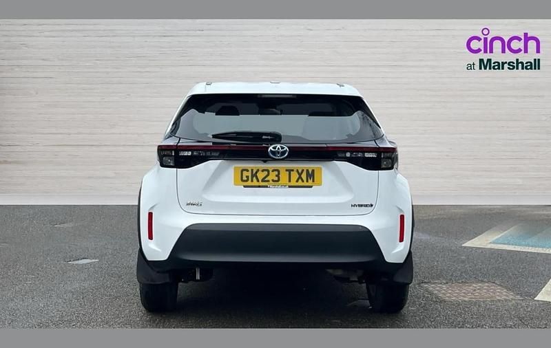 Used Toyota Yaris Cross 113 HP (83 kW) 2023 White SUV