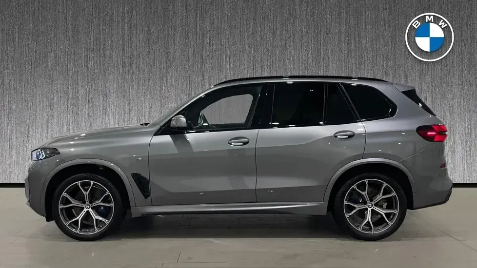 Gebraucht BMW X5 M Sport 347 PS (255 kW) 2025 Grau SUV