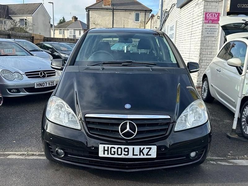 Used Mercedes A150 Classic 95 HP (69 kW) 2009 Black Hatchback