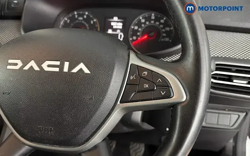 Used Dacia Jogger Extreme 110 HP (80 kW) 2023 White MPV