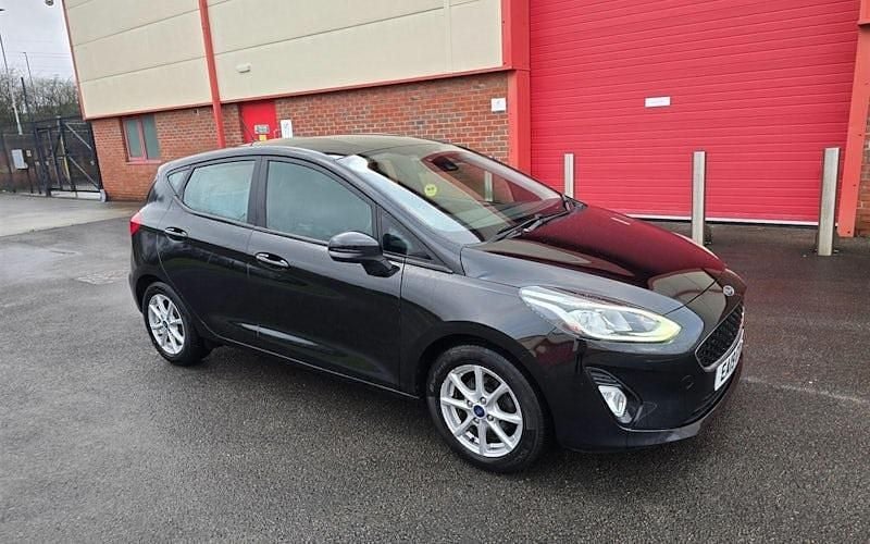Used Ford Fiesta Zetec 86 HP (63 kW) 2019 Black Hatchback