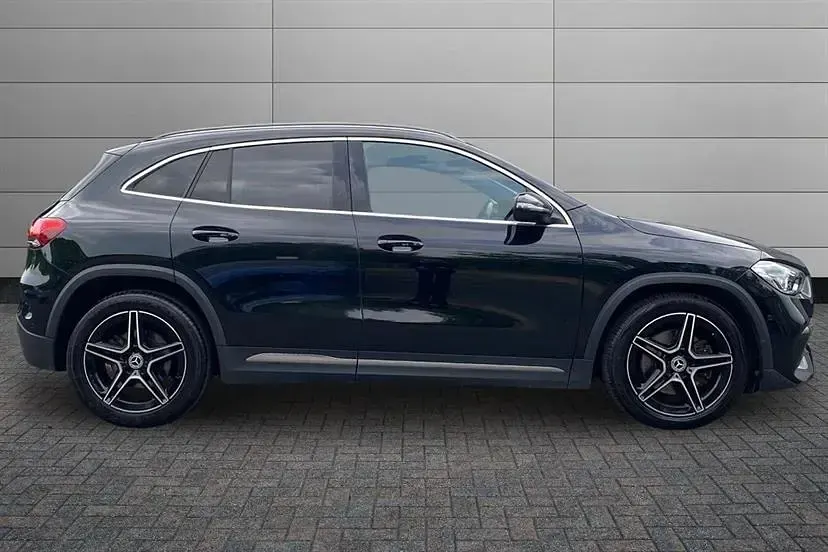 Usado Mercedes GLA220 Executive 190 HP (139 kW) 2023 Preto SUV