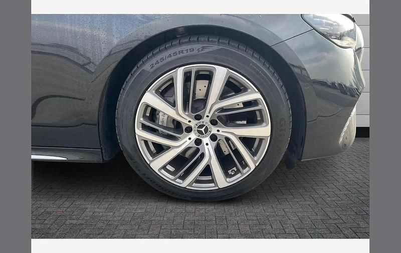 Used Mercedes E200 Premium 200 HP (147 kW) 2025 Black Sedan