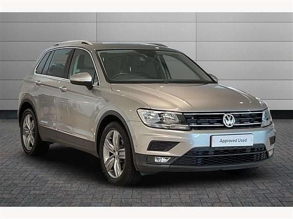 Silver Used 2019 VW Tiguan Match SUV | £14,950 (Fair price) - Image 1/4