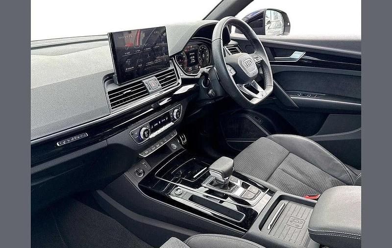 Used Audi Q5 Black Edition 268 HP (197 kW) 2024 Green SUV