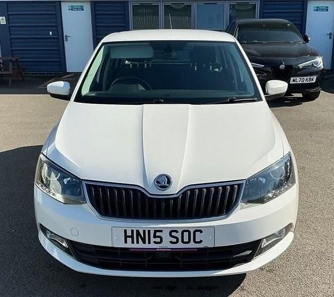 Used Skoda Fabia SE L 90 HP (66 kW) 2015 White Hatchback