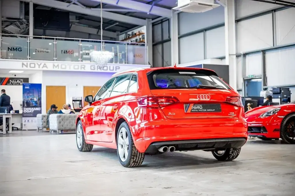 Used Audi A3 Sportback Sport 184 HP (135 kW) 2015 Red Hatchback