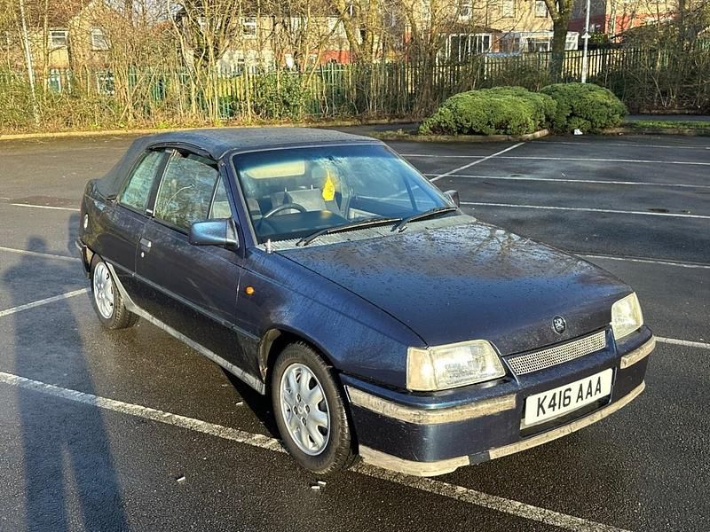 Used Vauxhall Astra 1992 Blue Cabriolet